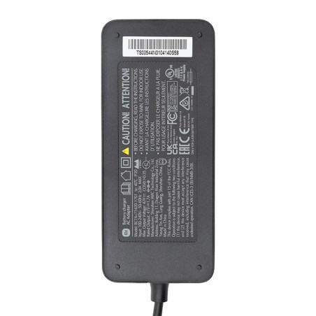 Cargador 36V Xiaomi Mi4 (Salida 41,7V) conector DC 8mm [Original]