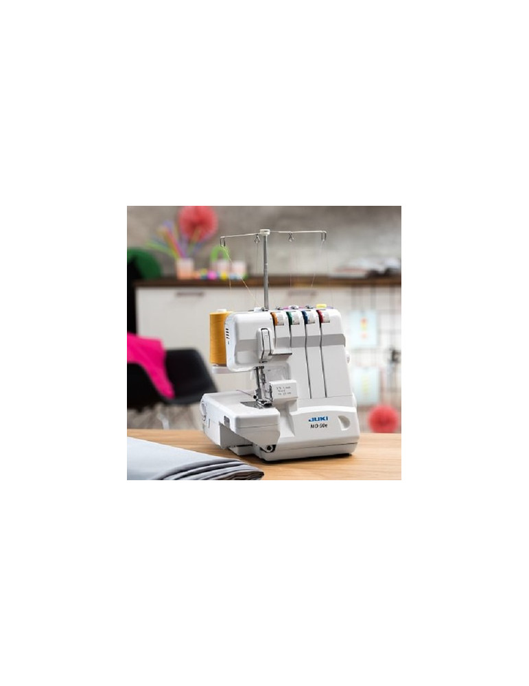 Máquina de Coser Domestica  Overlock Juki MO-50eN